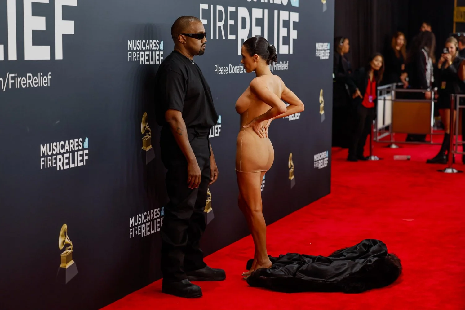 Bianca Censori At The Grammy Awards image 40