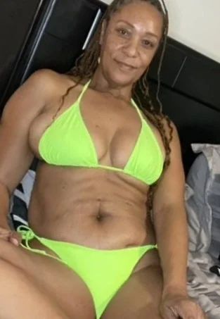 Fave Fine & Sexy Mature Ebony Milf Hottie !!! image 10