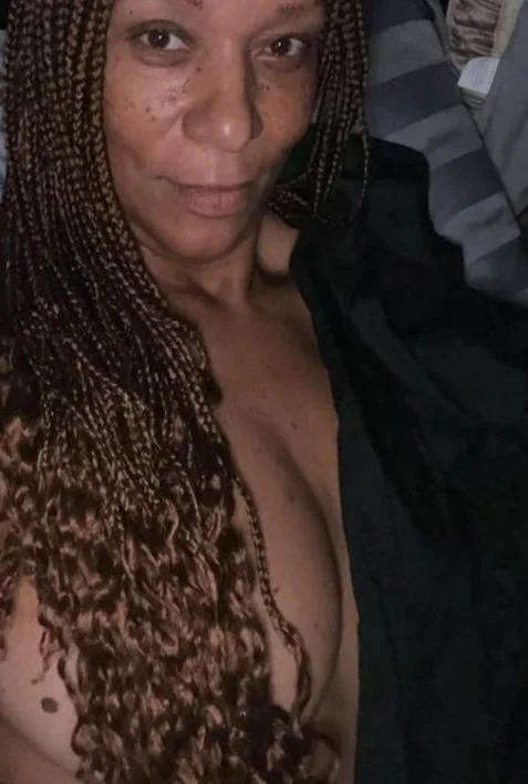 Fave Fine & Sexy Mature Ebony Milf Hottie !!! image 19