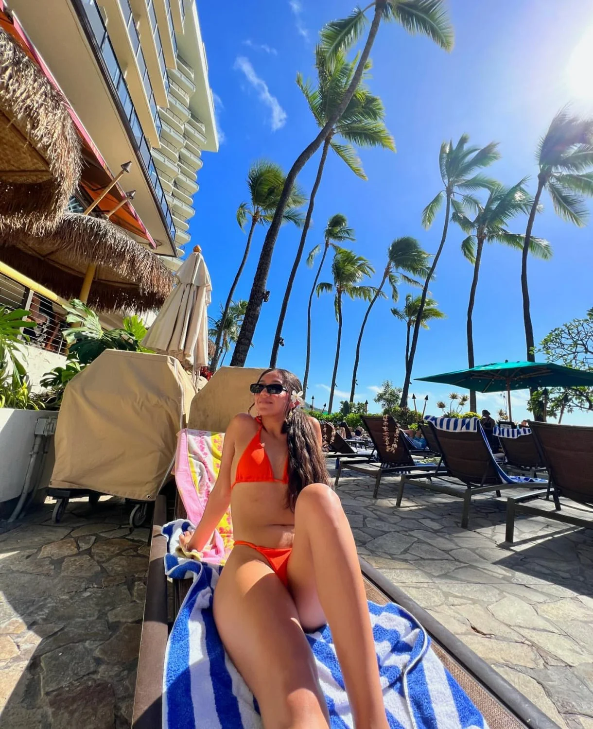 Latina baddie in Hawaii image 9