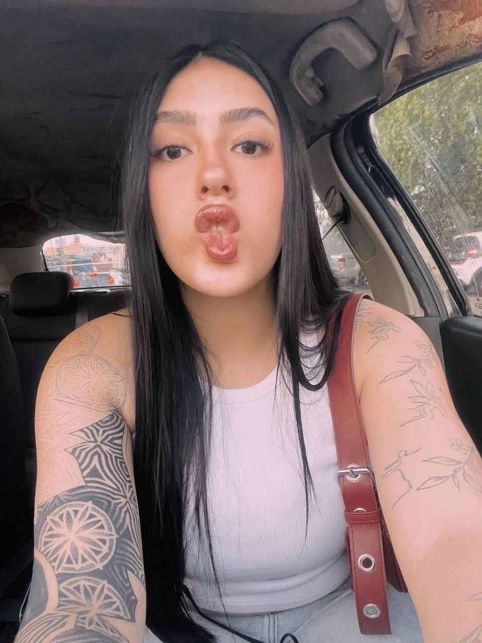 Keila rica puta argentina con culo delicioso image 2