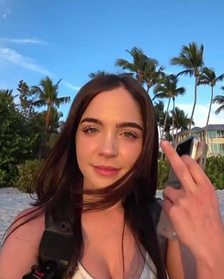 Staryuuki la hermosa cubana streamer image 7