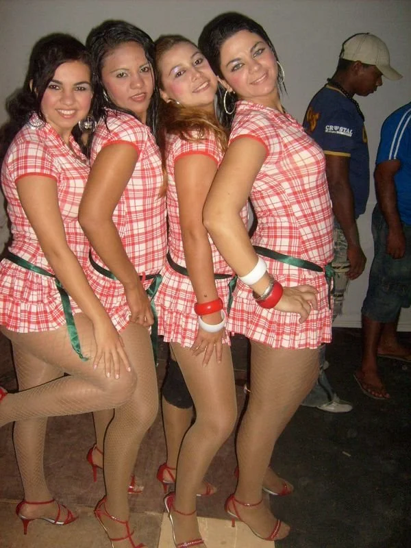 Tamyris, a Brazilian Cheesy Music Band Dancer Naked Leaked Pics image 18