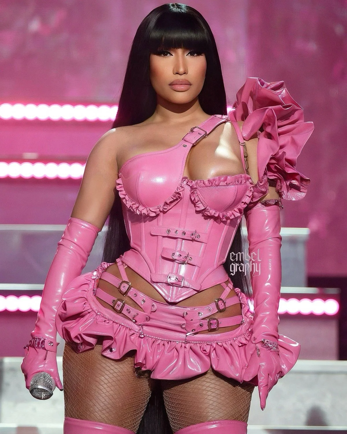 Nicki Minaj image 7