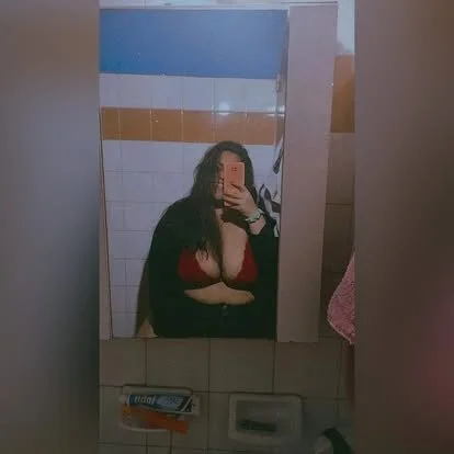 milagros gordita sexy de la patagonia image 2