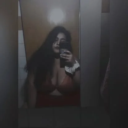 milagros gordita sexy de la patagonia image 4