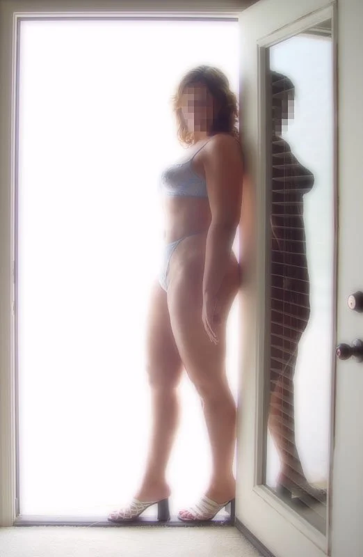 Laura image 11
