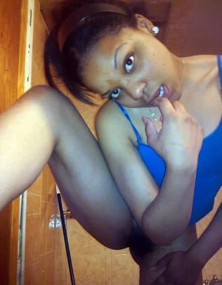 Pictures of African hoes image 18