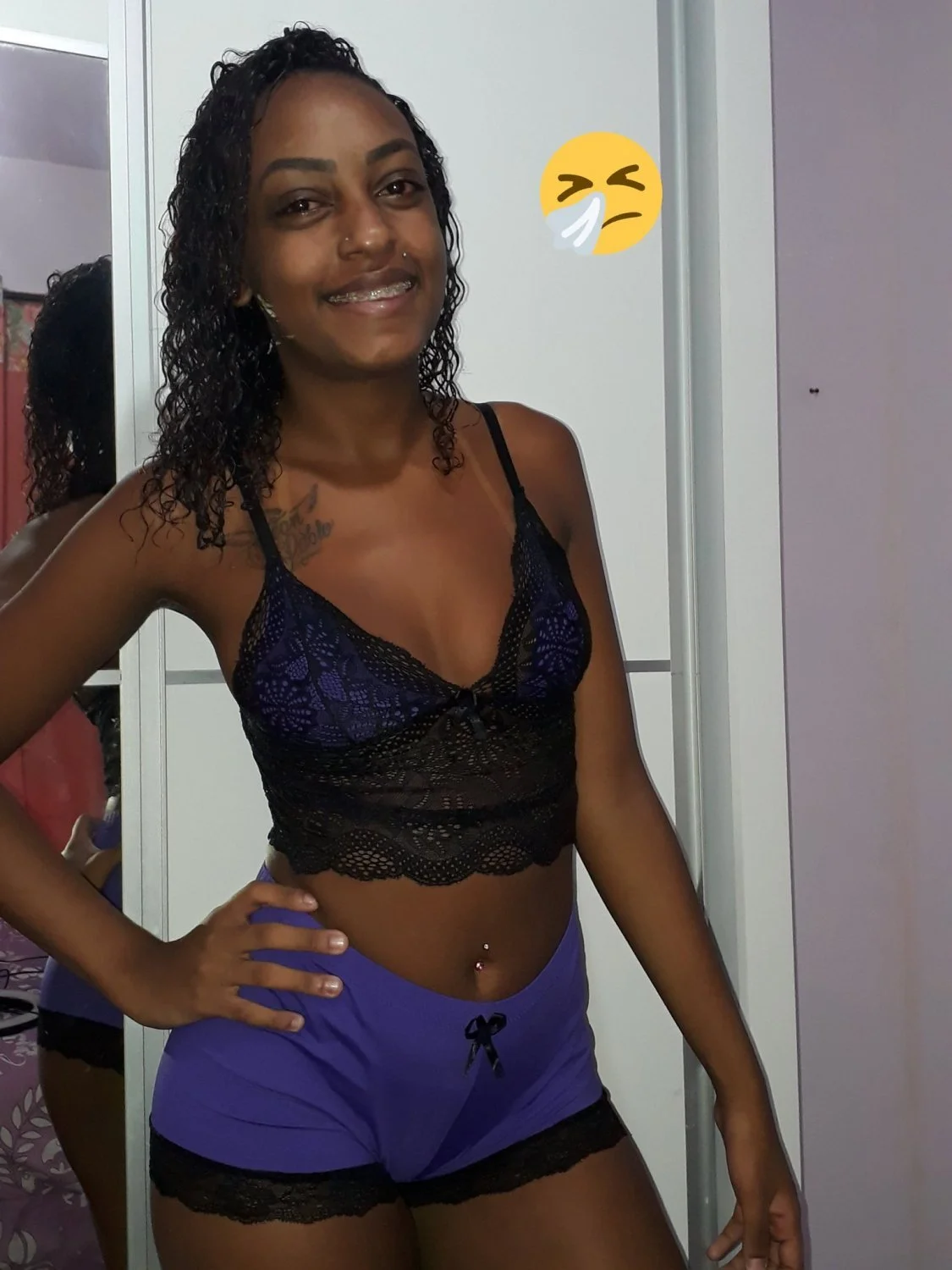 Preta gostosa novinha image 12