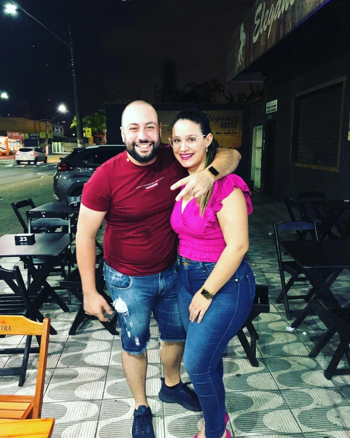 Rabuda mulher de corno. cuzão enorme, comentem bastante. image 2