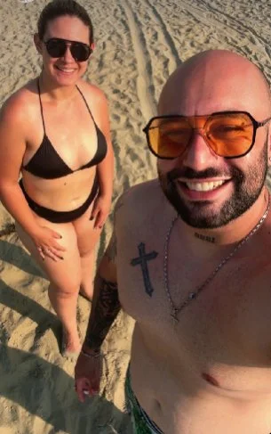 Rabuda mulher de corno. cuzão enorme, comentem bastante. image 6
