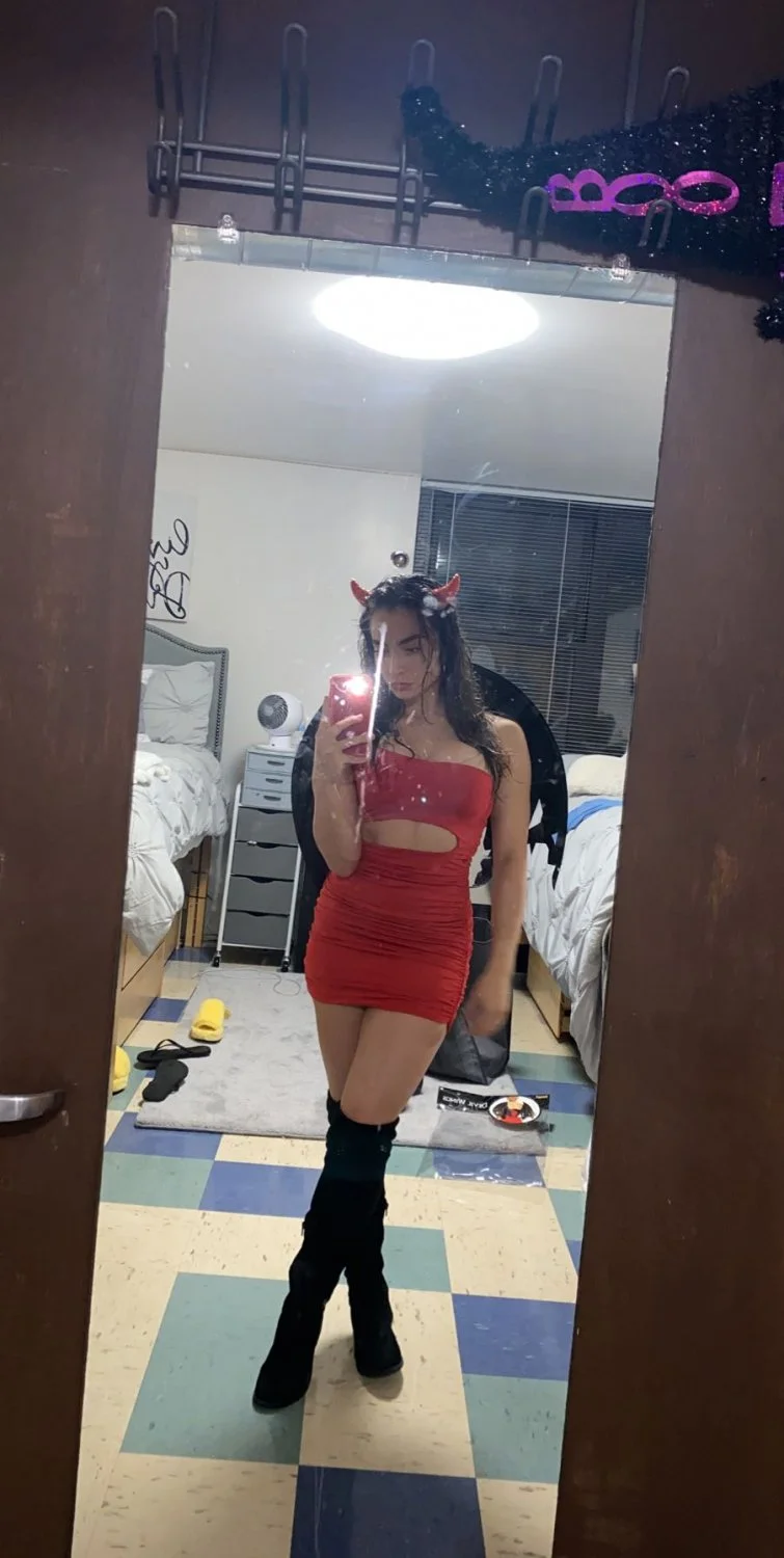 Gorgeous fockey star loves to fuck image 34