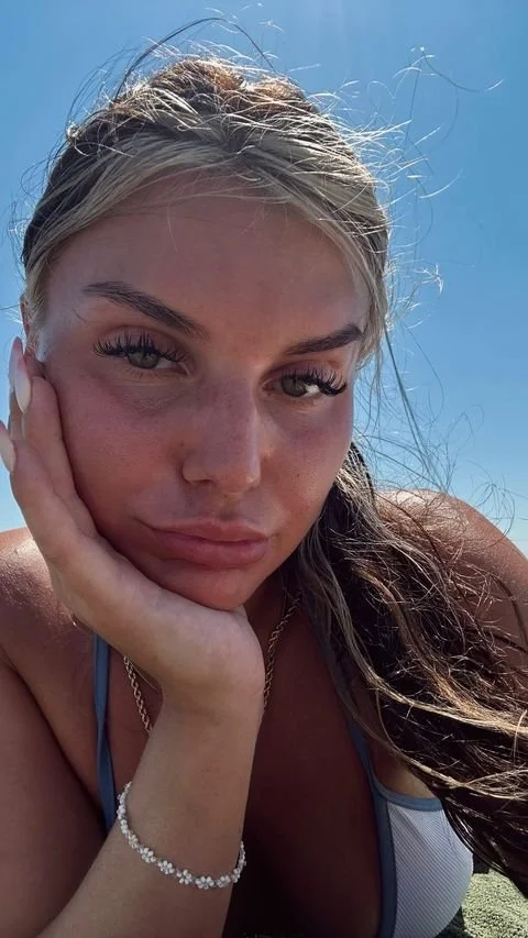 Swedish Cheating whore image 5