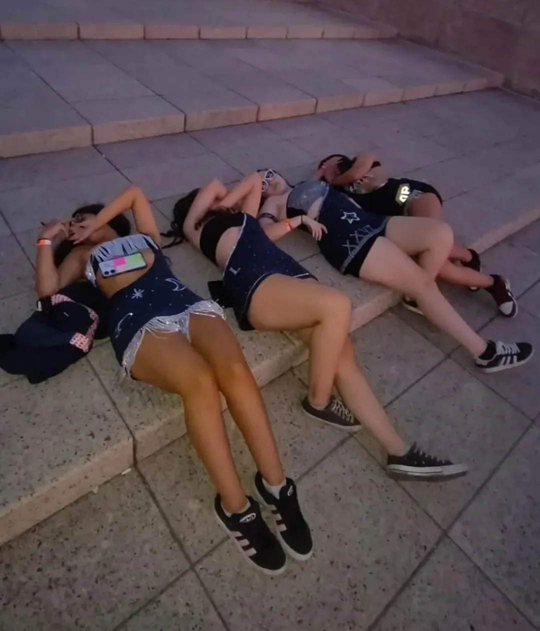 Mas de egresadas en su fiesta de Upd image 13