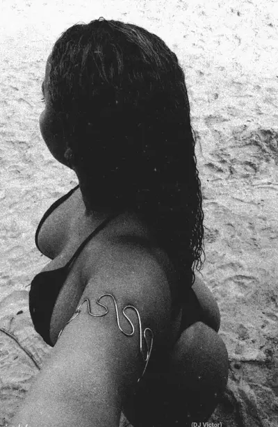 Uma novinha gostosa dessa hein cover image
