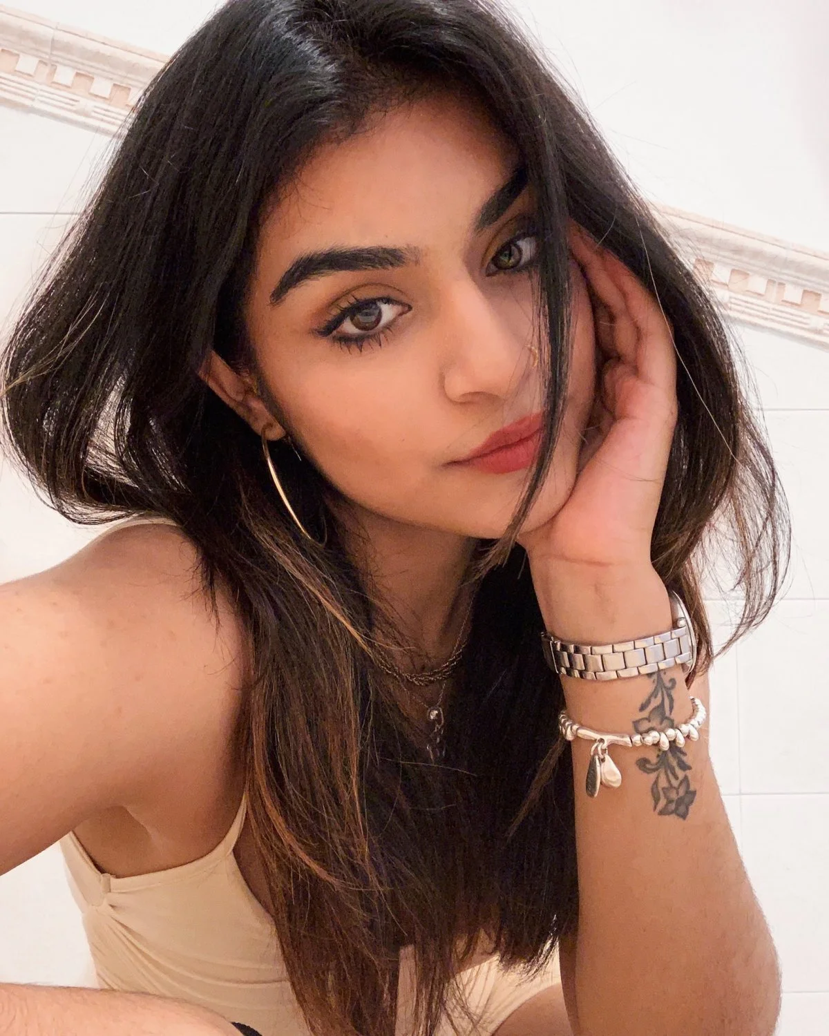 563 - Gorgeous Indian girl OF image 8
