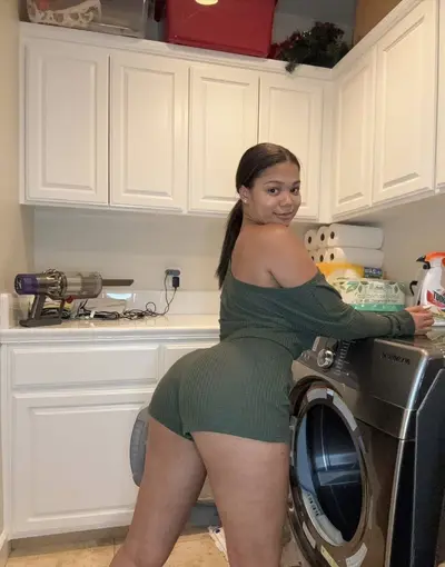 Superbe Ebony get fucked cover image