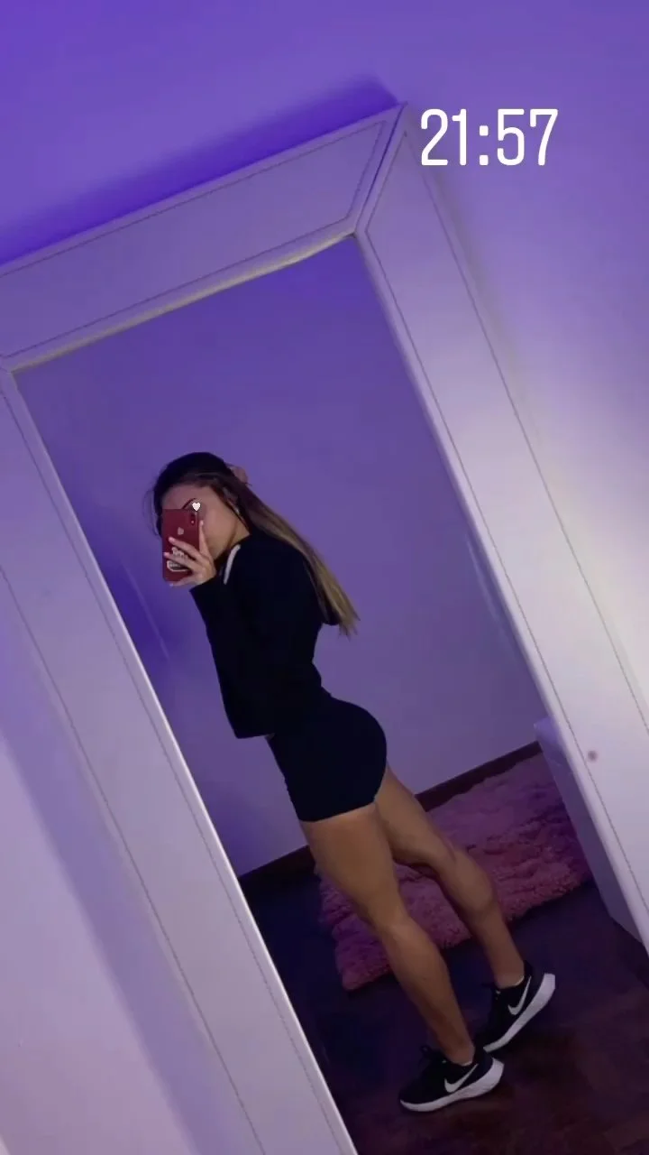 Argentina hermosa pendeja con el culo bien laburado para romperselo todo 🤤🤤🔥🔥🔥 image 6