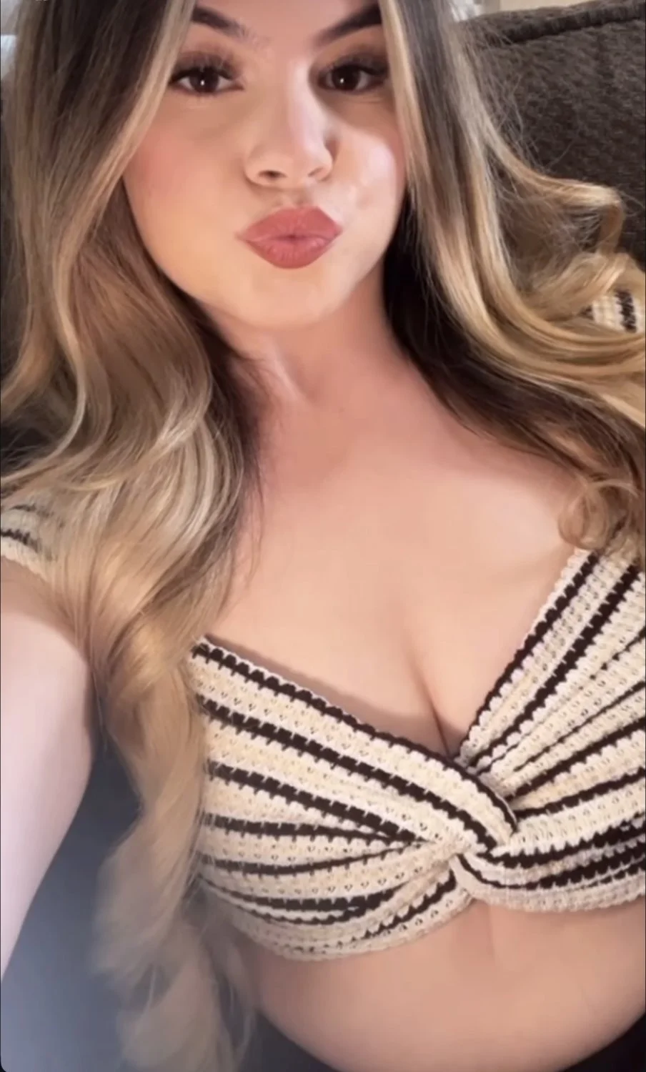 Exposing this white slut image 2