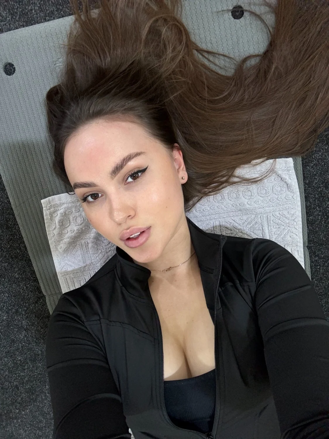 College Transgender Pawg Pov Threesome Amateur image 2