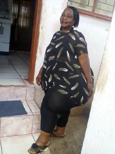 My favorite South African big booty grannies i beat my meat to everyday 🍑🍆💦💦... can't help mysel image 3
