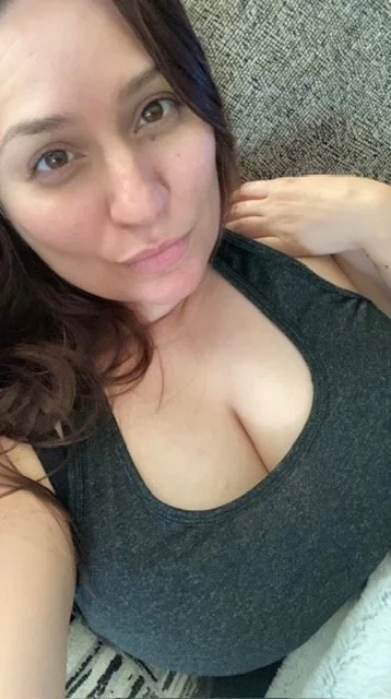Latina milf image 4