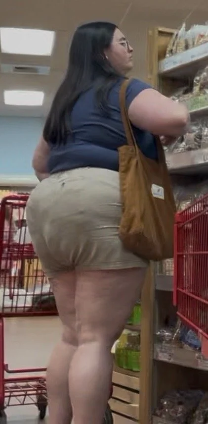 Fat frumpy nerd with huge ass in khaki shorts image 2