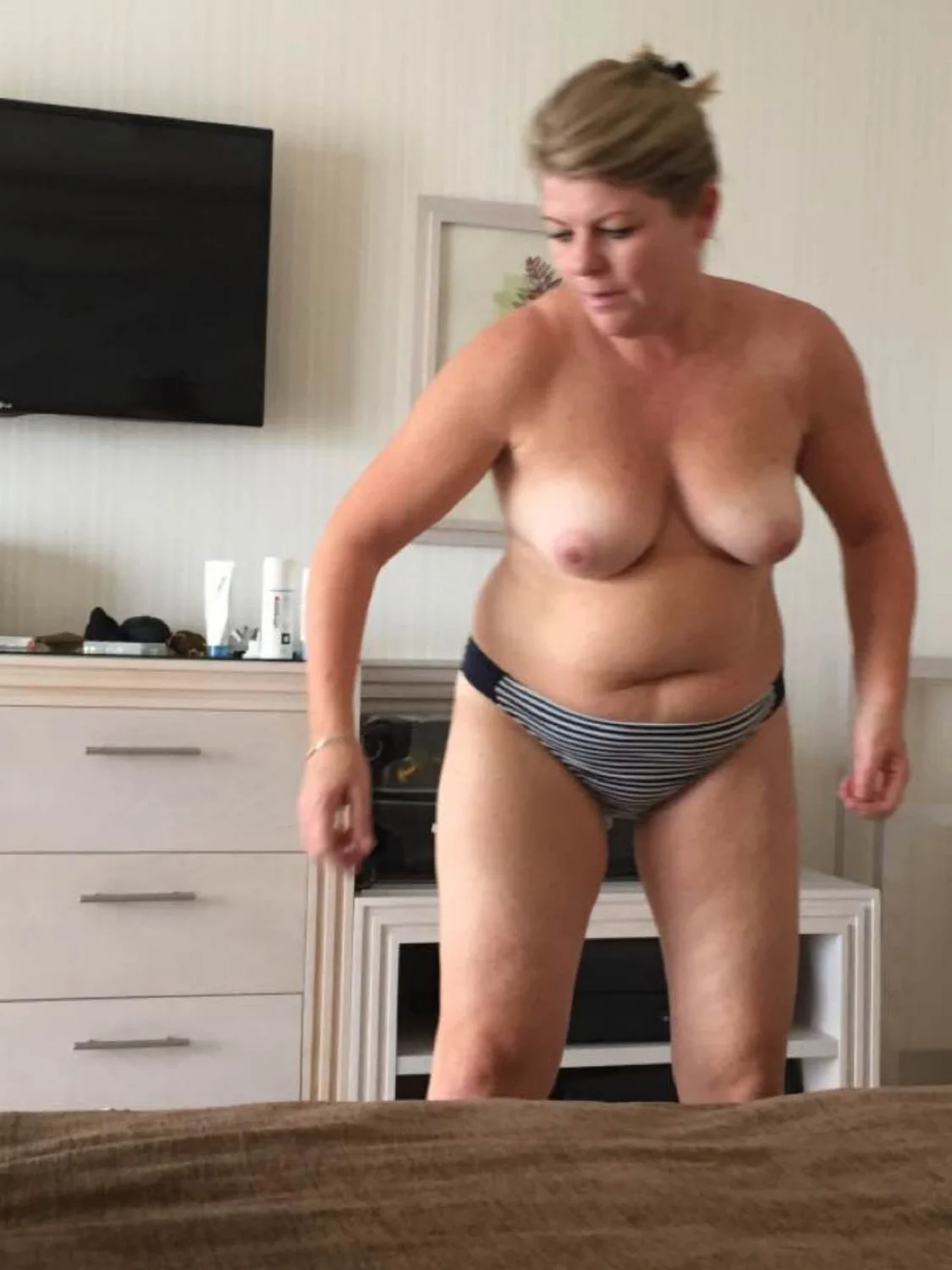 Jane is a slut in and out of her Bikini image 3