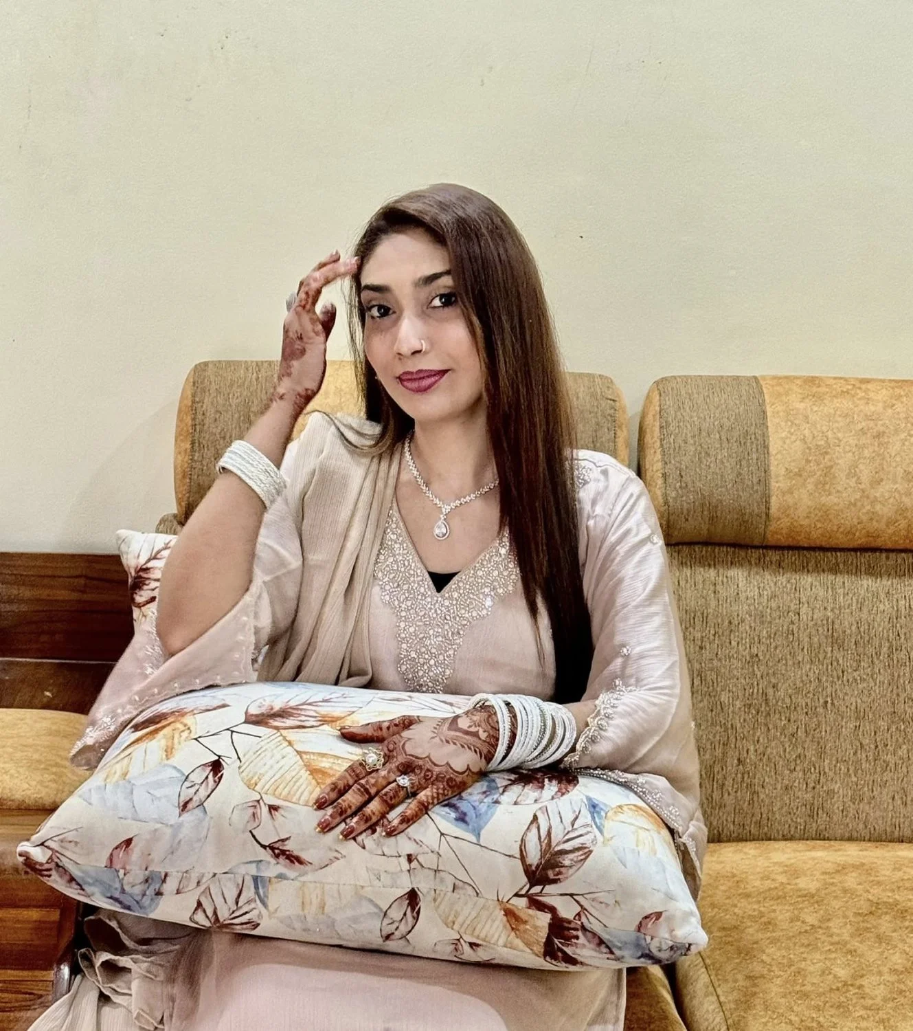 Desi girl Anika Aysha Leaks. image 19
