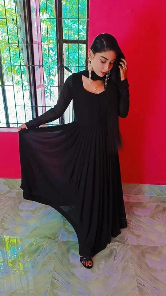 Desi girl Anika Aysha Leaks. image 4
