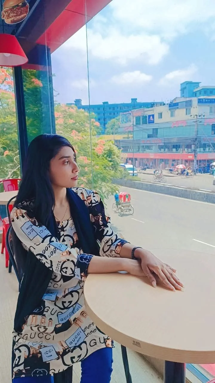 Desi girl Anika Aysha Leaks. image 5