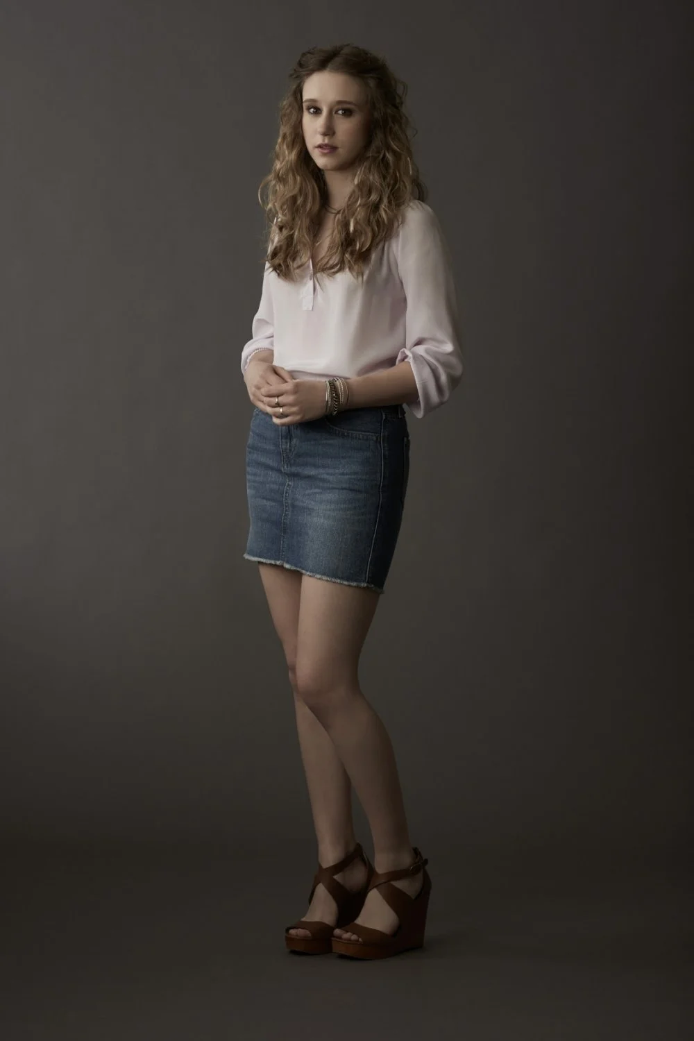 Taissa-Farmiga-Feet-7259931 image 31