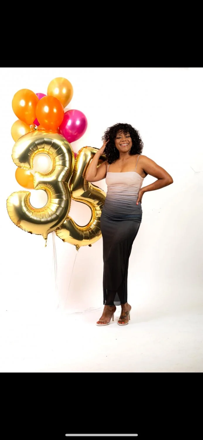 Sexy more a milf image 3