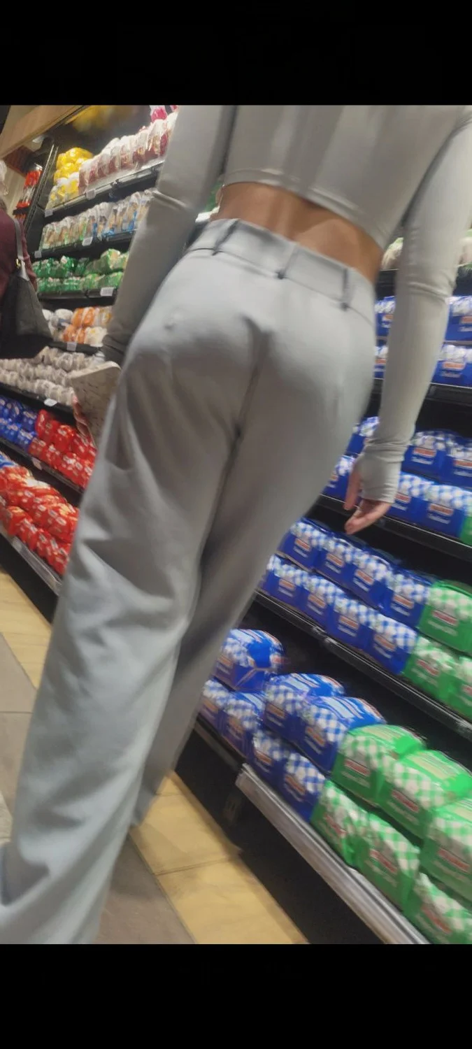 Ass in public 11 image 6