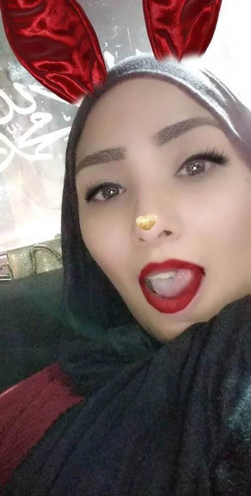 Veiled Arab wife with a dark Latin tit🍒 image 26