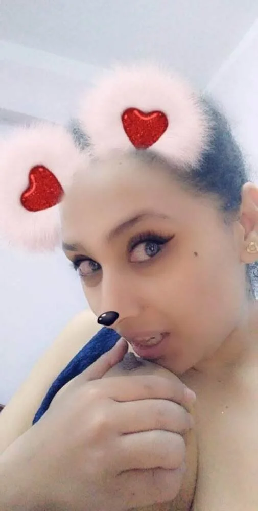 Veiled Arab wife with a dark Latin tit🍒 image 31