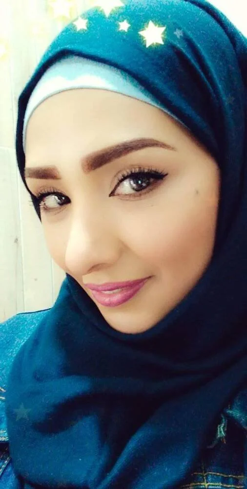 Veiled Arab wife with a dark Latin tit🍒 image 6