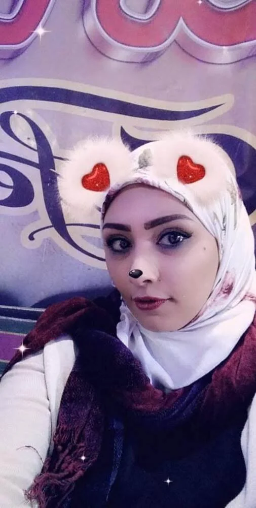 Veiled Arab wife with a dark Latin tit🍒 image 9