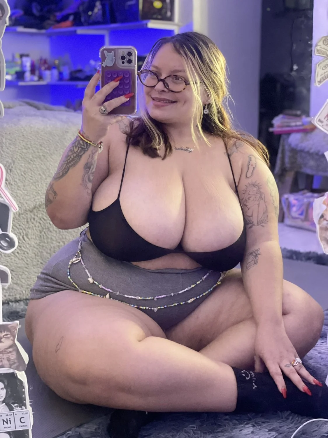 BusTy b1G bo0tY col0mB1aN bBw !! image 11