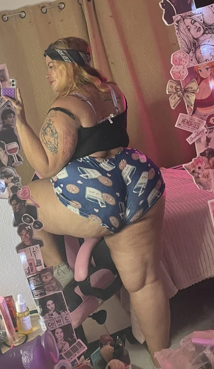 BusTy b1G bo0tY col0mB1aN bBw !! image 13