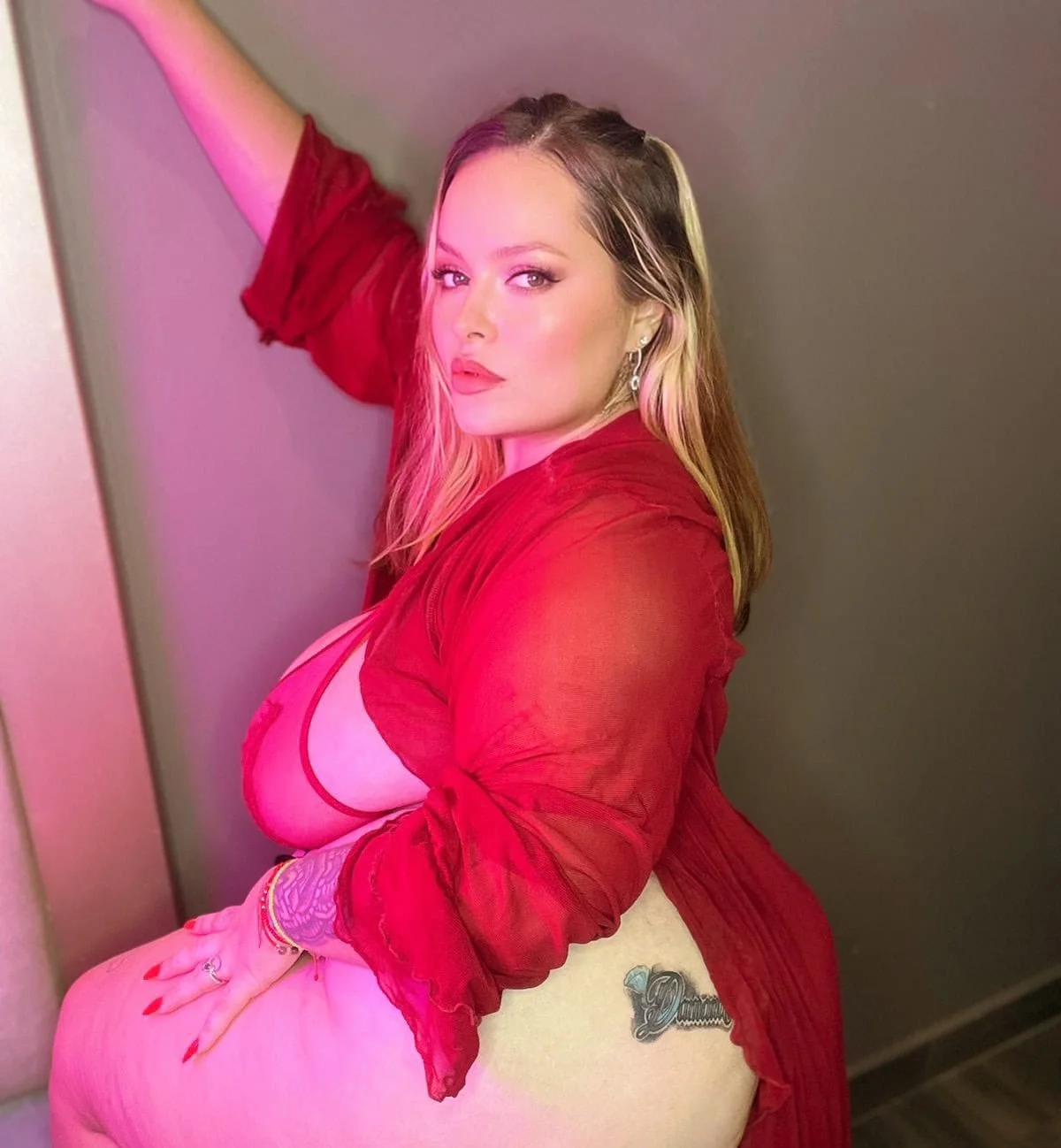 BusTy b1G bo0tY col0mB1aN bBw !! image 14