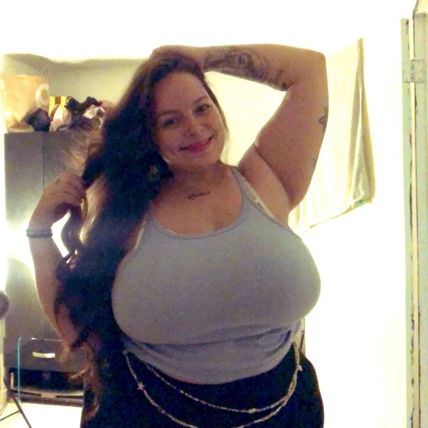 BusTy b1G bo0tY col0mB1aN bBw !! image 3