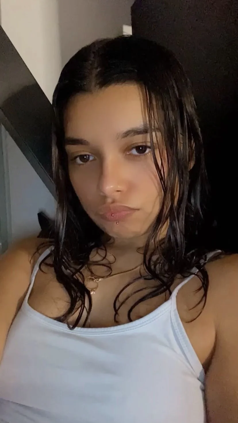 18+ An image 44