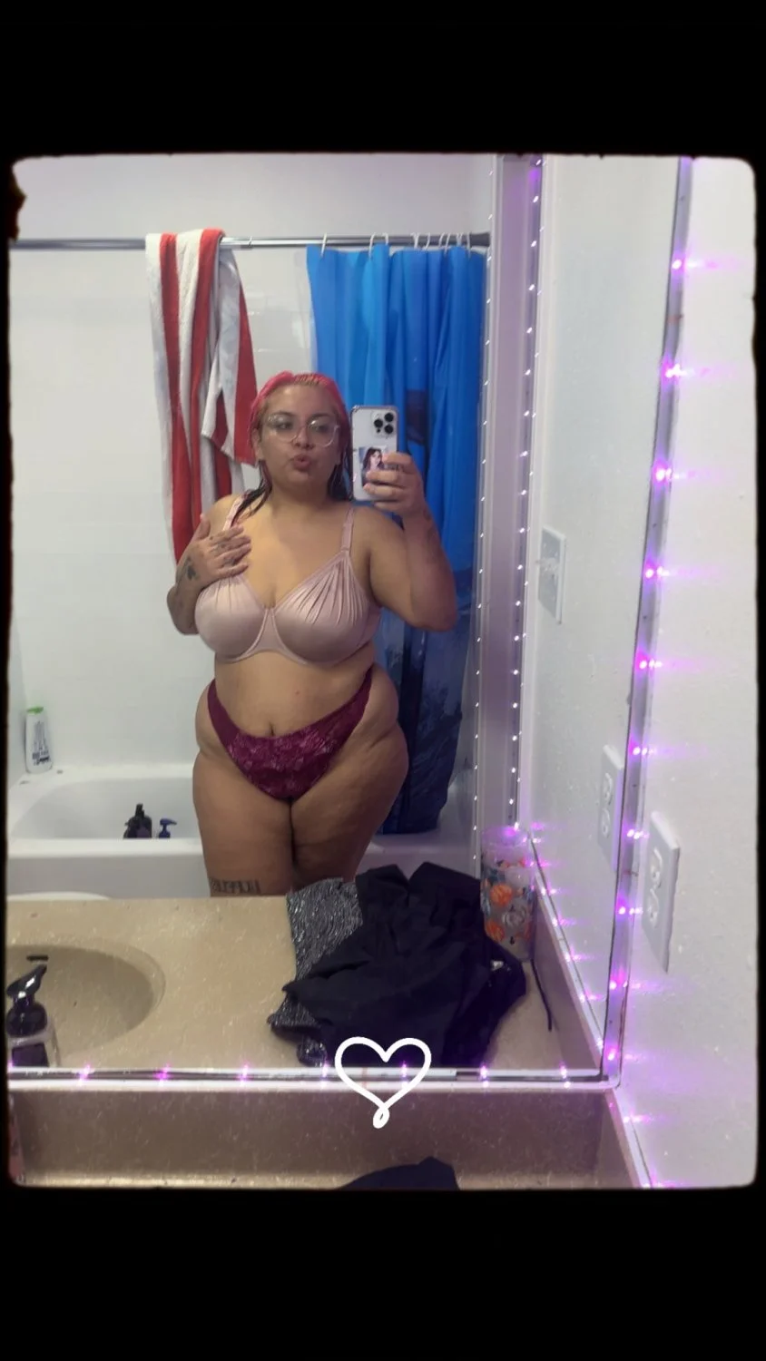 chubby latina from Austin image 2