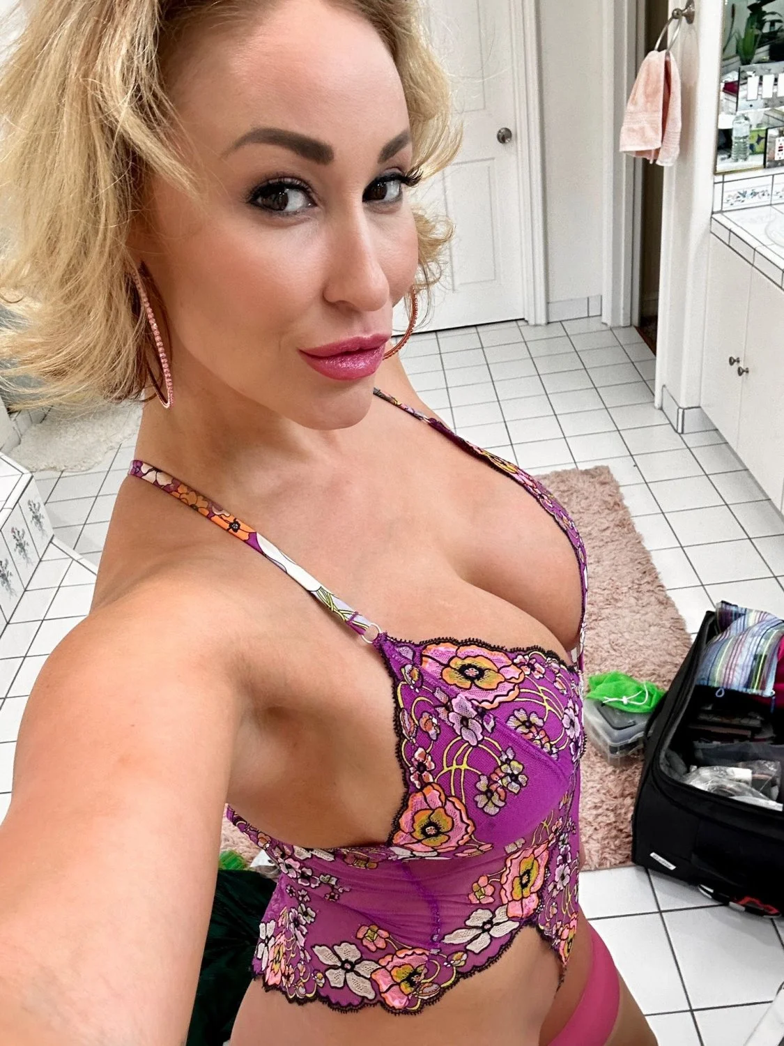 This MILF gives her pussy to anyone who calls her a slut image 25