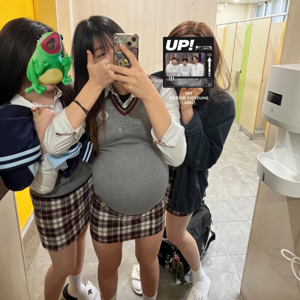 Korea Student image 9