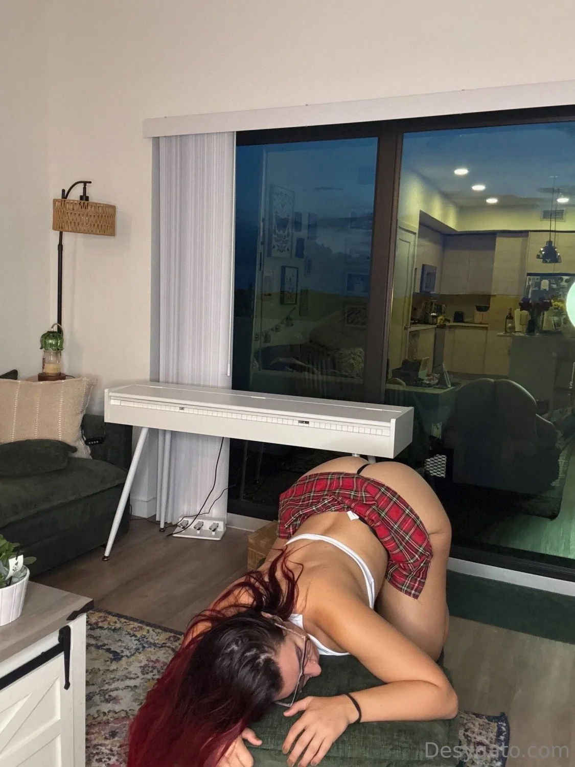 Sexy desy image 3