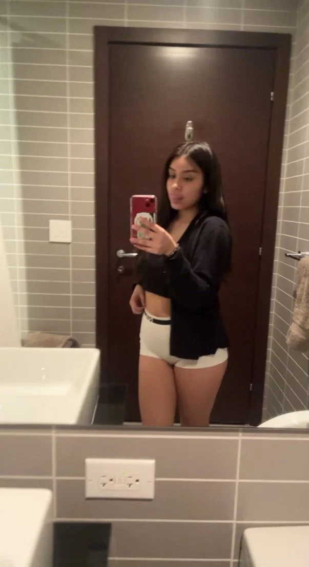 Priscilla Flores teen gaping anal whore image 4
