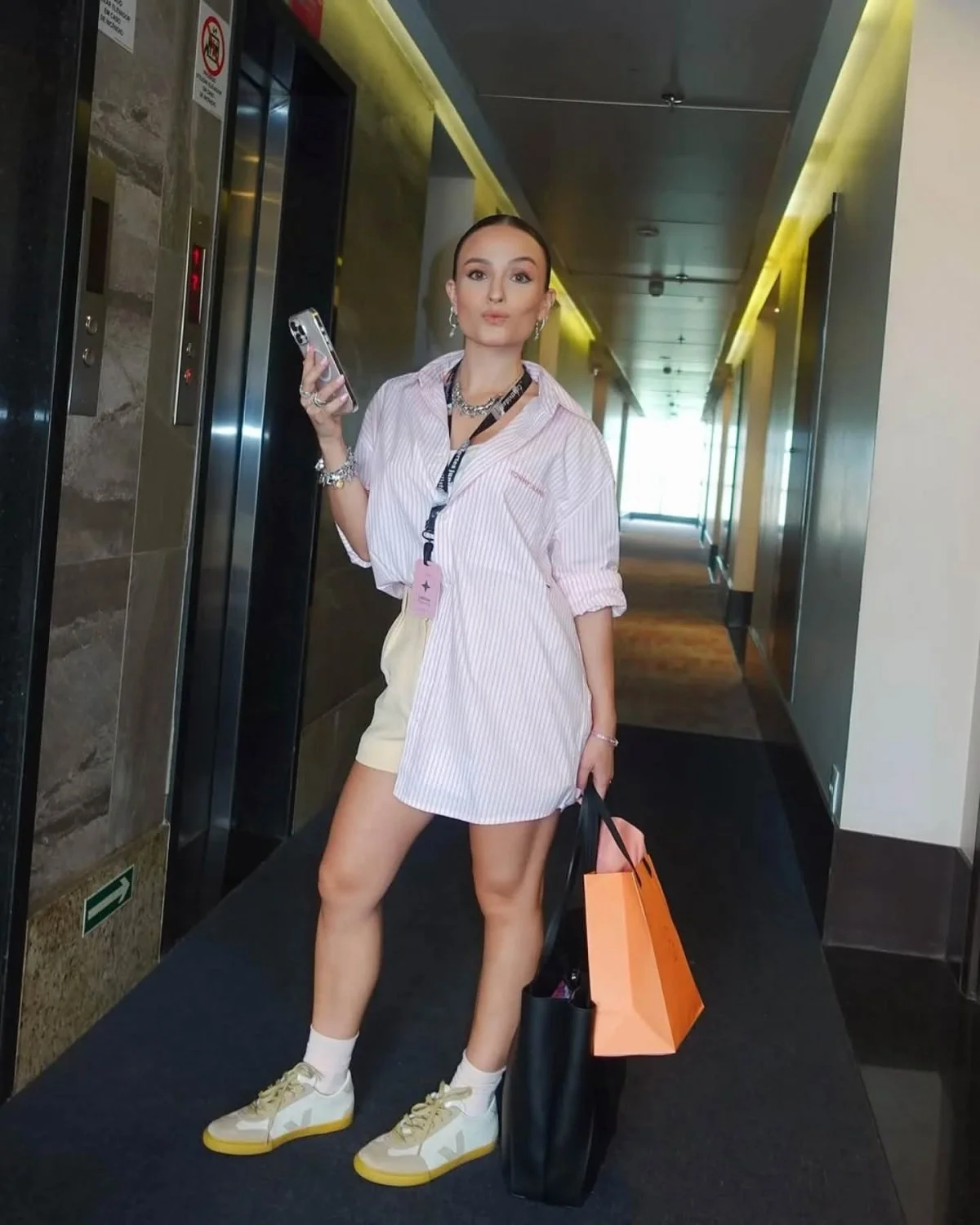 Linda , beleza Larissa...Larissa Manoela deliciosa image 6