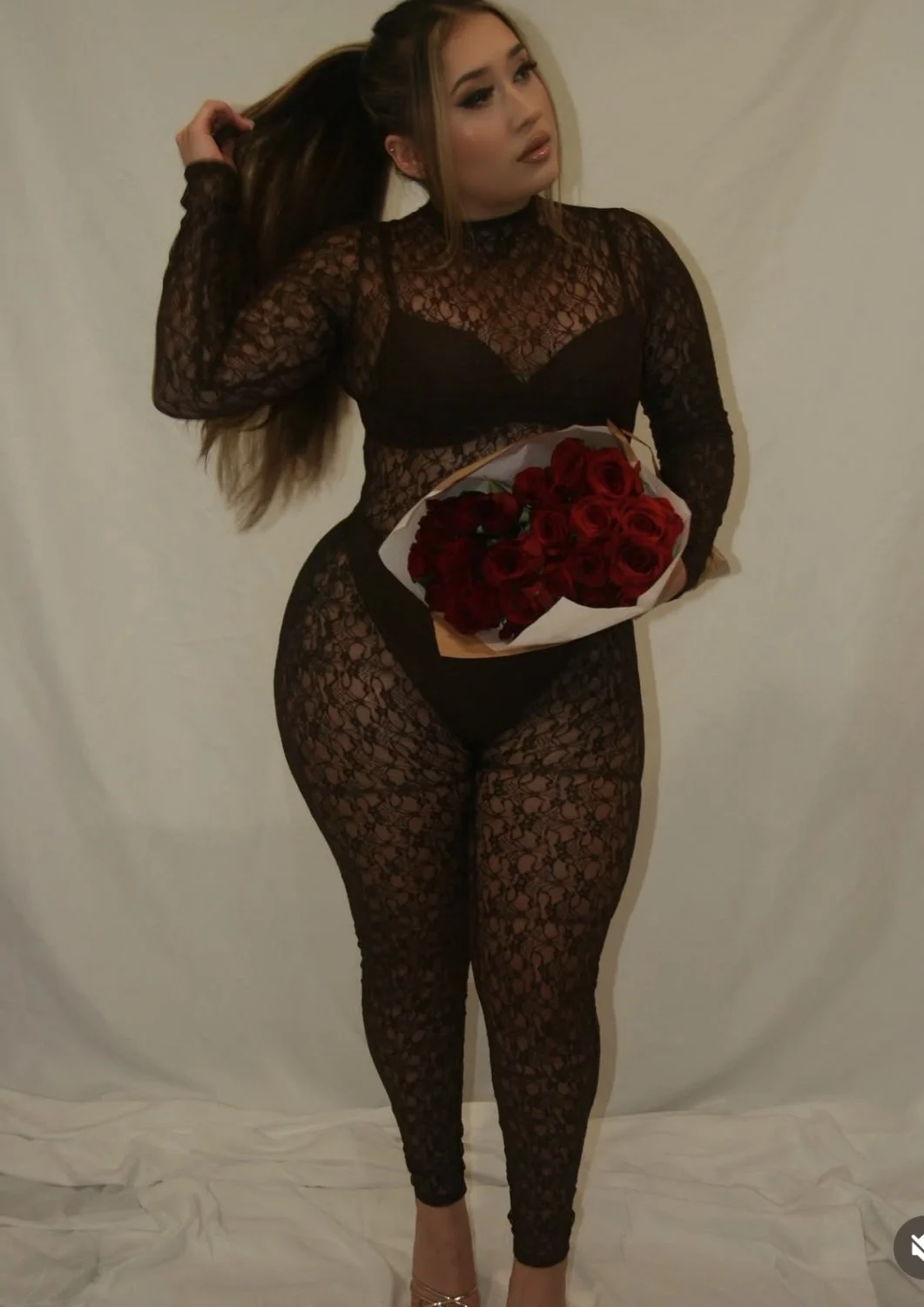 Sexy SoCal Fun Size thick Latina slut Rebecca image 5